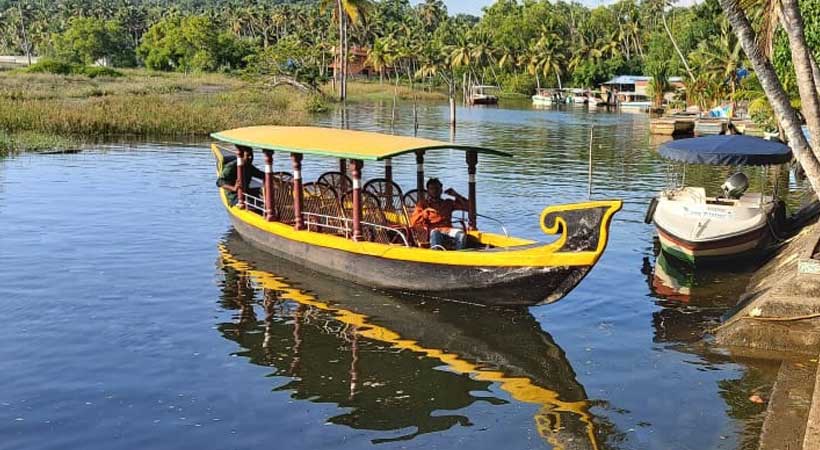 Shikara boat service Poovar