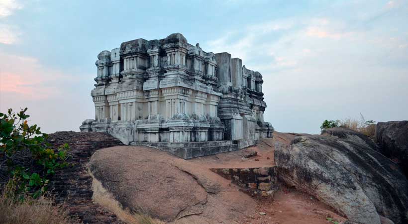 One Day Trip to Unexplored South Kerala: Chittar Dam, Adikesava Perumal Temple, Jain Temple & More