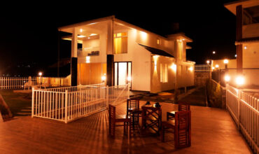 Dreamcloudz Retreats-The Lavish Grande Villa , Ooty